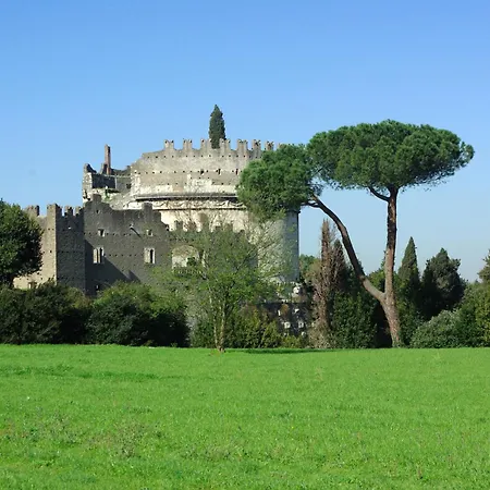 Caffarella Garden And Park *